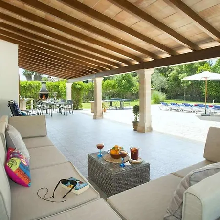 Valero - Beautiful Spacious Close To Town