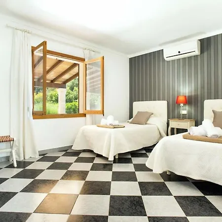 Valero - Beautiful Spacious Close To Town Feriehus *